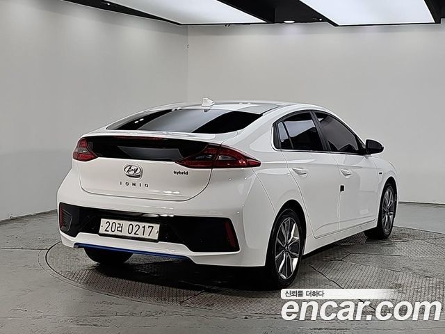 Hyundai Ioniq из Кореи Encar