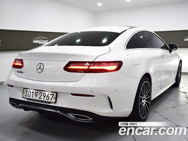 Mercedes-Benz E-Class из Кореи Encar
