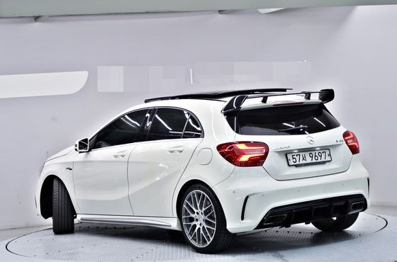 Mercedes-Benz A-Class A45 AMG 4MATIC — пробег 93 325 км — фото 4 из 5