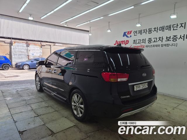Kia Carnival из Кореи Encar