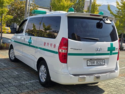 Hyundai Starex Ambulance — пробег 56 386 км — фото 4 из 5