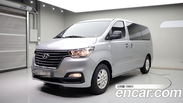 Hyundai Starex Van 3-Seater Smart — пробег 38 002 км — фото 1 из 5