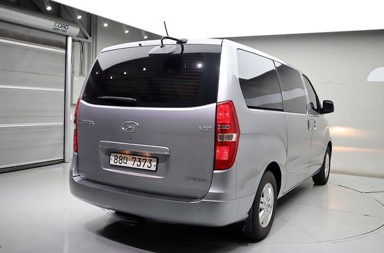 Hyundai Starex Van 3-Seater Smart — пробег 38 002 км — фото 3 из 5