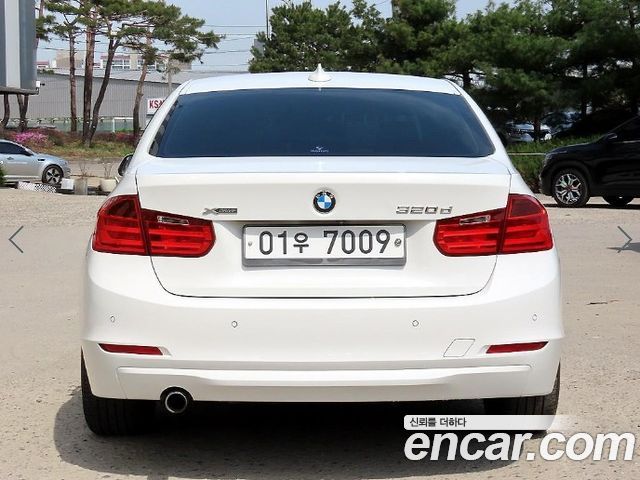 BMW 3-Series 320d xDrive — пробег 183 583 км — фото 4 из 5