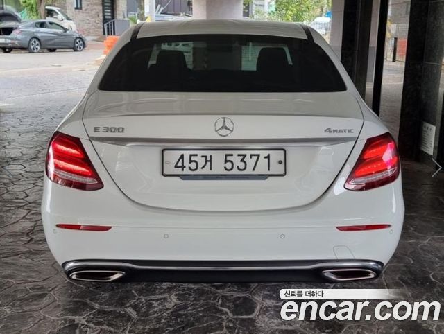 Mercedes-Benz E-Class из Кореи Encar