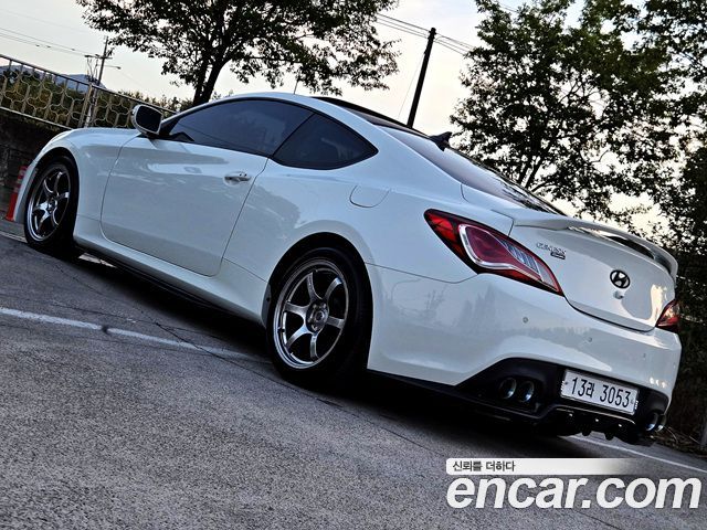 Hyundai Genesis из Кореи Encar