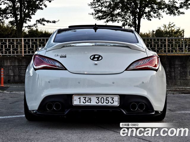 Hyundai Genesis из Кореи Encar