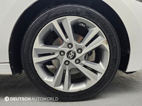 Hyundai AVANTE 1.6 GDI Value Plus — пробег 90 040 км — фото 4 из 5