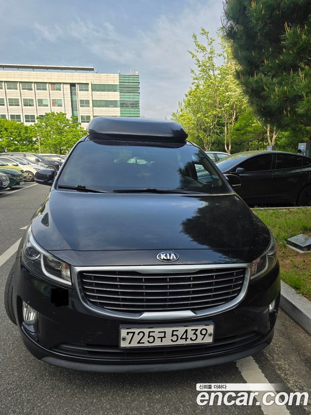 Kia Carnival 11-seater Hi-Limousine Prestige — пробег 320 000 км — фото 1 из 5