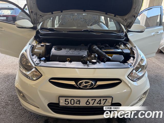 Hyundai Accent Diesel 1.6 VGT Premier — пробег 120 800 км — фото 1 из 5