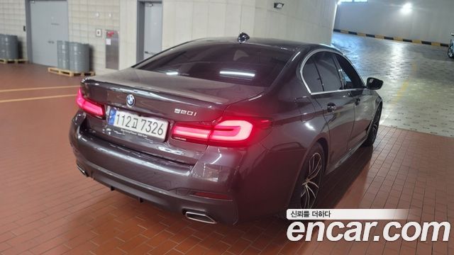 BMW 5-Series 520i M Sport — пробег 28 409 км — фото 4 из 5