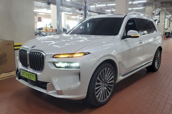 BMW X7 xDrive 40d Design Pure Excellence 7-Seater — пробег 36 040 км — фото 1 из 5