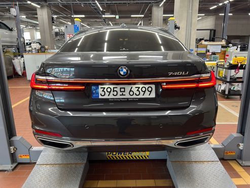 BMW 7-Series 740Li xDrive Design Pure Excellence — пробег 25 550 км — фото 2 из 5
