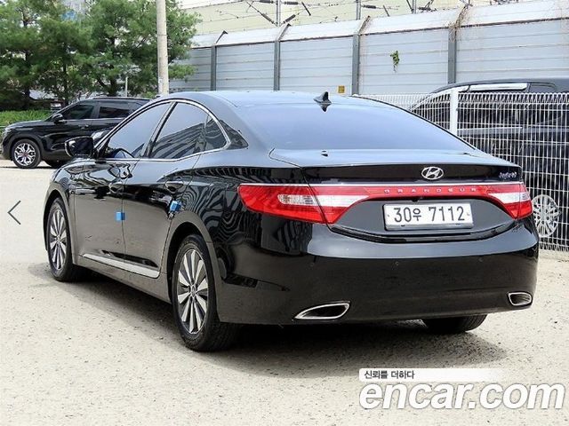 Hyundai Grandeur Premium — пробег 87 067 км — фото 3 из 5