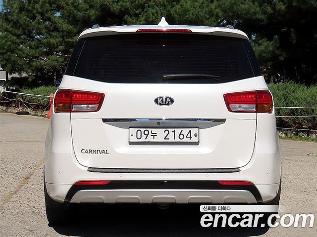 Kia Carnival из Кореи Encar