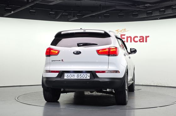 Kia Sportage Diesel 2WD Prestige — пробег 194 974 км — фото 4 из 5
