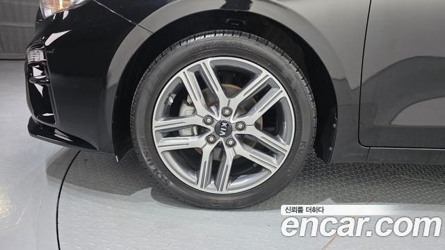 Kia K3 из Кореи Encar
