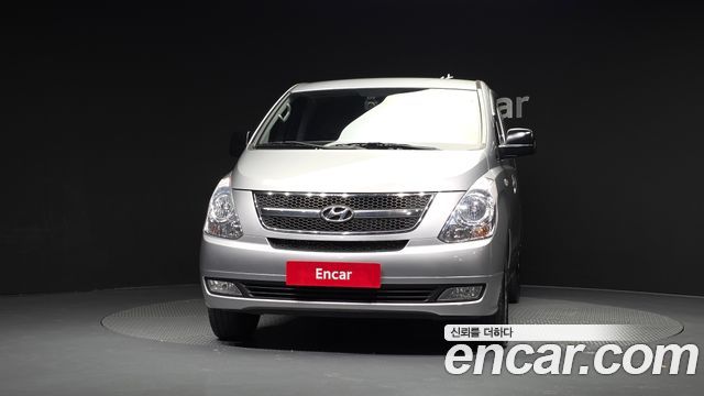 Hyundai Starex 12-Seater Wagon CVX Luxury — пробег 85 236 км — фото 3 из 5