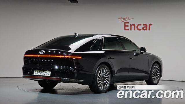 Hyundai Grandeur Calligraphy — пробег 32 225 км — фото 2 из 5