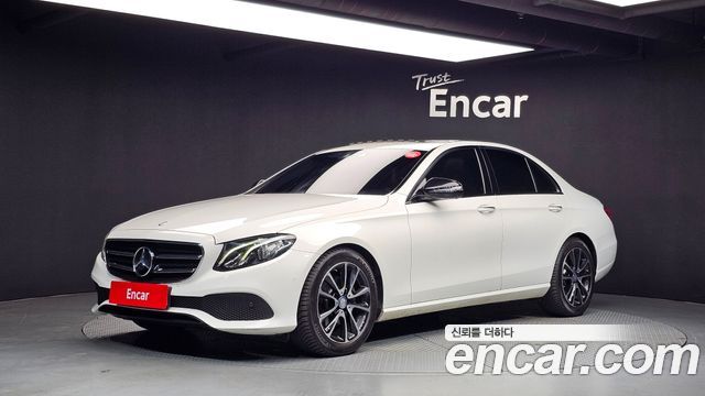 Mercedes-Benz E-Class E220d Avantgarde — пробег 163 233 км — фото 1 из 5