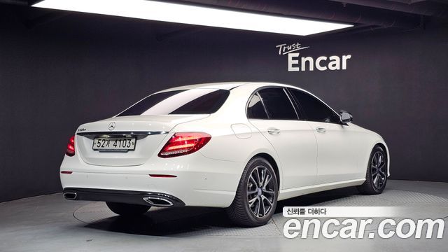 Mercedes-Benz E-Class E220d Avantgarde — пробег 163 233 км — фото 2 из 5