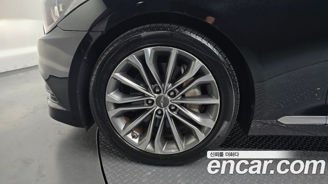 Hyundai Genesis из Кореи Encar