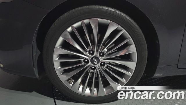 Kia K7 из Кореи Encar