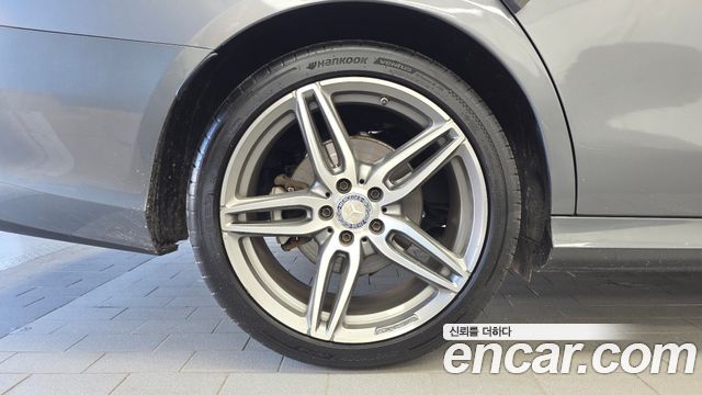 Mercedes-Benz E-Class E300 4MATIC AMG Line — пробег 168 165 км — фото 5 из 5
