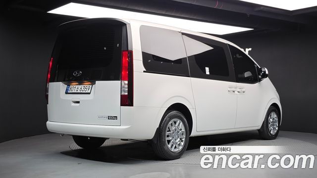 Hyundai Staria Cargo 3-Seater Modern — пробег 72 840 км — фото 2 из 5