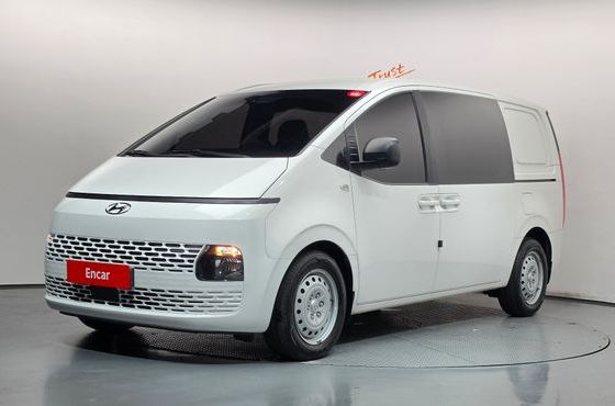 Hyundai Staria Cargo 5-Seater Smart — пробег 32 427 км — фото 1 из 5