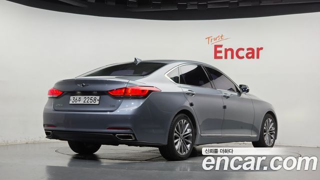 Hyundai Genesis из Кореи Encar