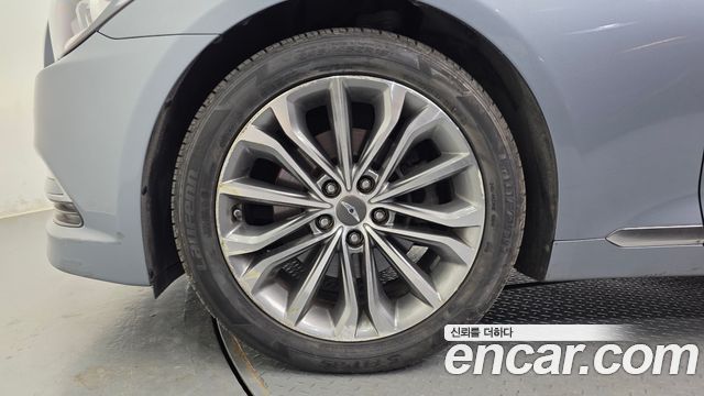 Hyundai Genesis из Кореи Encar
