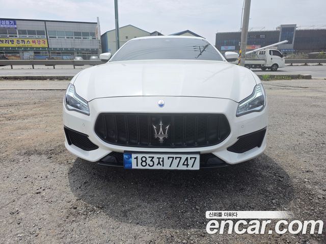 Maserati Quattroporte из Кореи Encar