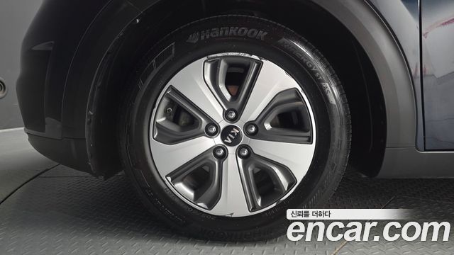 Kia Niro Prestige — пробег 67 339 км — фото 5 из 5