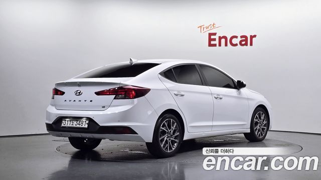 Hyundai AVANTE из Кореи Encar