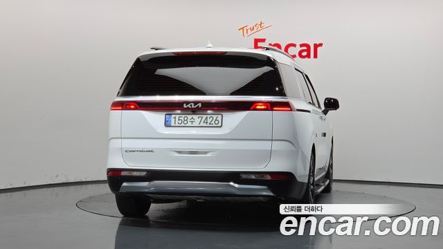 Kia Carnival Diesel 9-Seater Signature — пробег 99 947 км — фото 4 из 5