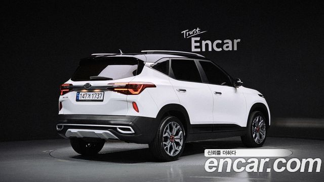 Kia Seltos из Кореи Encar