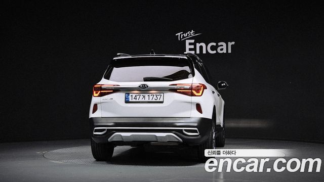 Kia Seltos из Кореи Encar