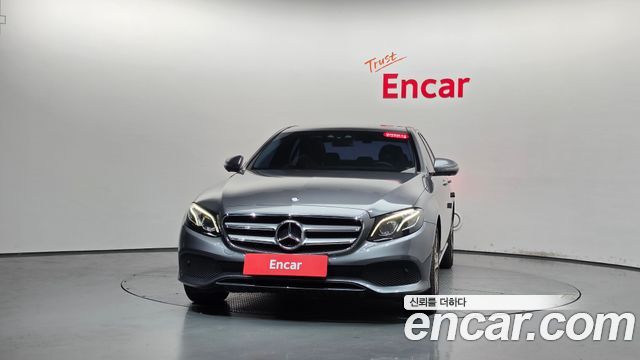 Mercedes-Benz E-Class E300 4MATIC Avnatgarde — пробег 81 259 км — фото 3 из 5
