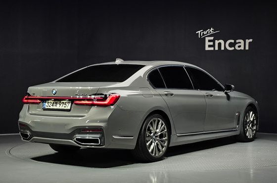 BMW 7-Series 740Li xDrive M Sport Package — пробег 173 867 км — фото 2 из 5