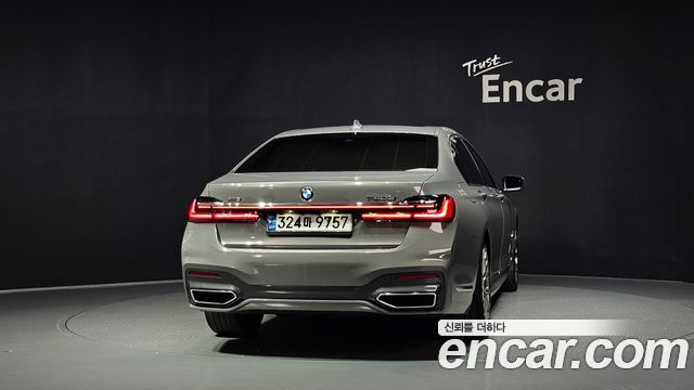 BMW 7-Series 740Li xDrive M Sport Package — пробег 173 867 км — фото 4 из 5