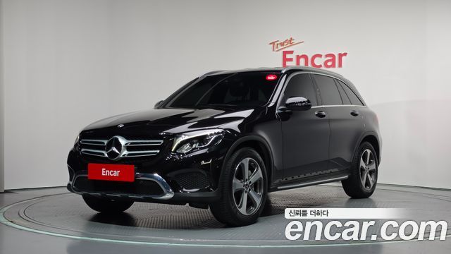 Mercedes-Benz GLC-Class GLC300 4MATIC — пробег 71 435 км — фото 1 из 5