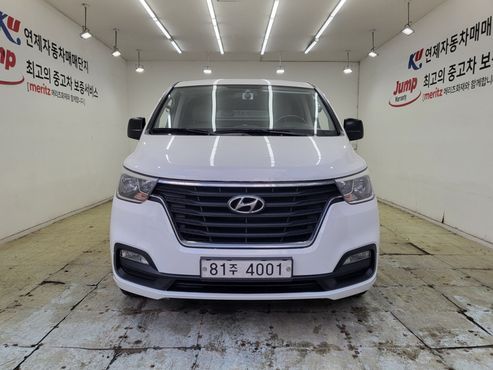 Hyundai Starex Van 3-Seater Smart — пробег 66 779 км — фото 2 из 5