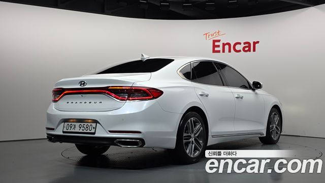 Hyundai Grandeur из Кореи Encar