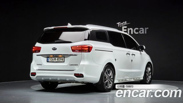 Kia Carnival Gasoline 7-Seater Limousine President — пробег 116 251 км — фото 2 из 5