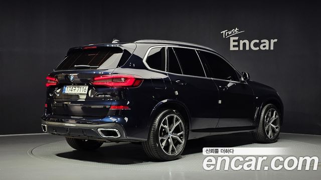 BMW X5 xDrive 40i M Sport — пробег 50 565 км — фото 2 из 5