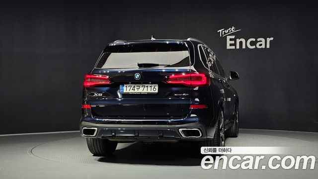 BMW X5 xDrive 40i M Sport — пробег 50 565 км — фото 4 из 5