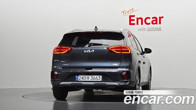 Kia Niro 1.6 HEV Prestige — пробег 66 892 км — фото 4 из 5