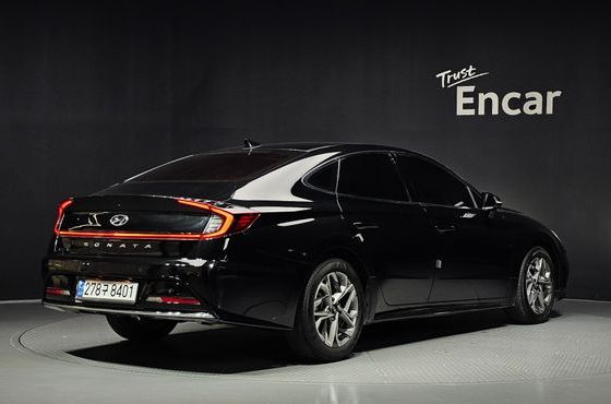 Hyundai Sonata 2.0 Premium Plus — пробег 20 837 км — фото 2 из 5