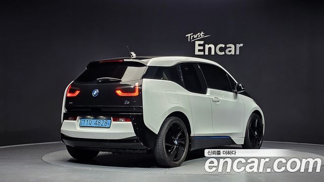 BMW i3 LUX — пробег 68 305 км — фото 2 из 5